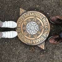 Photo taken at Diana Princess of Wales Memorial Walk by Mykhaylo K. on 10/11/2019