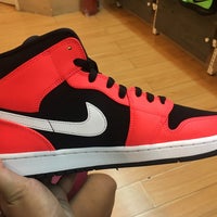 nike park robinsons ermita contact number