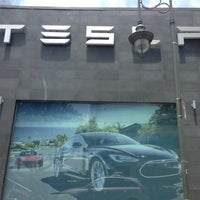 Photo taken at Tesla Los Angeles by Alan W. on 5/24/2013