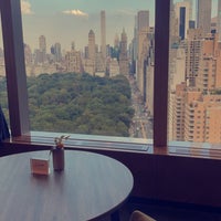 Photo taken at The Lobby Lounge at Mandarin Oriental, New York by Aljazi on 8/27/2022
