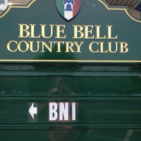 รูปภาพถ่ายที่ Blue Bell Country Club โดย Teresa K. เมื่อ 5/16/2013