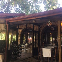 Photo taken at Tarihi Köy Restaurant by Ayse T. on 8/28/2022