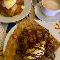 Photo taken at Paris Crepes Cafe by Ana on 10/1/2022