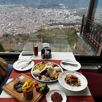 12/25/2023 tarihinde Hoorziyaretçi tarafından Tepe Restaurant'de çekilen fotoğraf