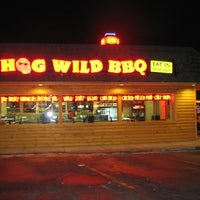 Foto tomada en Hog Wild BBQ  por Hog Wild BBQ el 9/22/2013