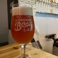 Photo taken at London Beer Lab by Ivan K. on 11/1/2022