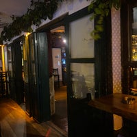 Foto diambil di Queen Bar oleh Mine pada 9/13/2022