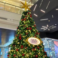Photo taken at Orchard Central by ailuvyuto on 12/1/2022