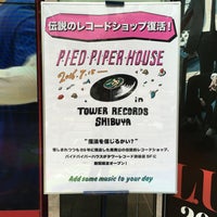 Photo taken at PIED PIPER HOUSE TOWER RECORDS SHIBUYA by toyochun on 7/18/2016