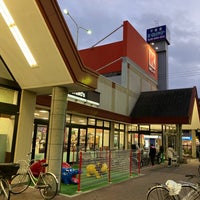 Photo taken at 関西スーパー 瑞光店 by toyochun on 1/4/2022
