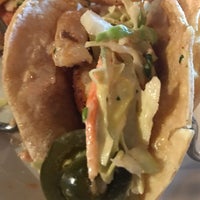 Foto tomada en La Parrilla Mexican Restaurant  por Stacy K. el 10/1/2017