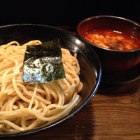 Photo taken at つけ麺処 つぼや 天六本店 by 伊藤 on 8/26/2014