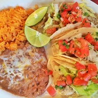 Foto tomada en Maribel Mexican food and more.  por Rei B. el 7/20/2014