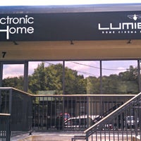 รูปภาพถ่ายที่ Electronic Home โดย Electronic Home เมื่อ 9/24/2013
