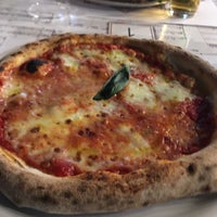 Das Foto wurde bei Le Quinte - pizza gourmet von Well am 12/27/2019 aufgenommen