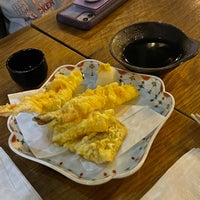 Foto diambil di Sushi Ryusei oleh Jose F. pada 12/18/2020
