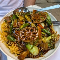 Photo taken at Ollie&amp;#39;s Sichuan Restaurant by Jose F. on 8/18/2020