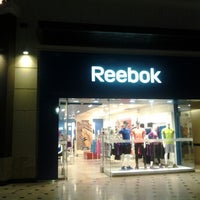 tienda reebok jockey plaza