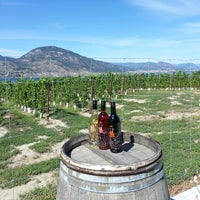 Photo prise au Monster Vineyards Open Daily 11am to 6pm par Henry A. le8/31/2013