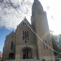 Photo taken at Église Sainte-Croix / Kerk Het Heilig Kruis by Mael R. on 9/30/2018