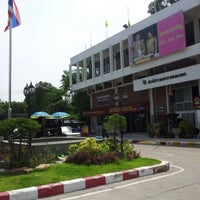 Photo taken at สถานีตำรวจนครบาลหนองจอก by Sakchaisiri J. on 10/17/2012