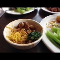 Photo taken at Yueh Tung Restaurant by Val C. on 10/17/2012