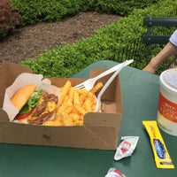 Photo taken at Shake Shack by Sangah K. on 6/30/2017