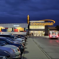 รูปภาพถ่ายที่ Conestoga Mall โดย Oasisantonio เมื่อ 8/29/2019