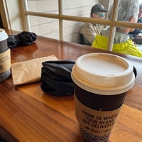 Foto tirada no(a) Peet&amp;#39;s Coffee &amp;amp; Tea por S 🩺 em 4/14/2024