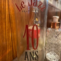 Photo taken at Le Jazz Brasserie by Catarina M. on 7/23/2022
