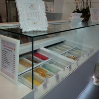 Foto scattata a Gelataria Neveiros da Barbara C. il 11/11/2013