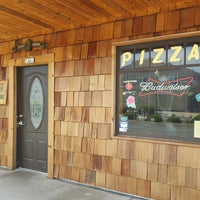 7/30/2016에 Gillian W.님이 Snug Harbor Bar &amp;amp; Grill에서 찍은 사진
