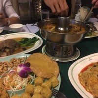 Foto scattata a Bualuang Restaurant da N O o n 🍭 il 7/26/2017