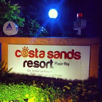 Photo taken at Costa Sands Resort (Pasir Ris) by Eriec Santos on 12/28/2012