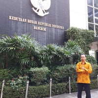 Photo taken at Embassy of the Republic of Indonesia (KBRI Bangkok) สถานเอกอัครราชทูตสาธารณรัฐอินโดนีเซีย by Joe W. on 12/8/2017
