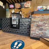 Photo taken at Domino&amp;#39;s Pizza by Sheen on 1/13/2022