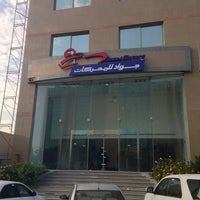 Foto tomada en Jawad Motors  por Mohammad B. el 12/23/2012