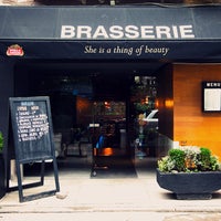 9/30/2013 tarihinde Brasserieziyaretçi tarafından Brasserie'de çekilen fotoğraf