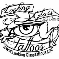 Снимок сделан в Looking Glass Tattoos пользователем Looking Glass Tattoos 6/8/2015