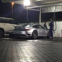 Photo taken at Hi-Way Car Wash by Ebrahim A. on 12/18/2014