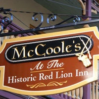 Photo taken at McCoole&amp;#39;s at the Historic Red Lion Inn by McCoole&amp;#39;s at the Historic Red Lion Inn on 9/28/2013