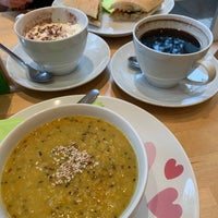 Photo taken at Happiness-Heart CAFE by Simónir G. on 10/8/2019