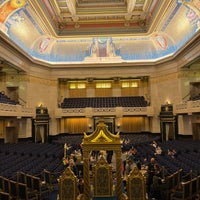 Photo taken at Freemasons&amp;#39; Hall by Ozden A. on 9/11/2022