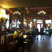 6/23/2018 tarihinde Joanna S.ziyaretçi tarafından The Three Lions: A World Football Pub'de çekilen fotoğraf