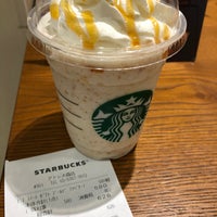 Photo taken at Starbucks by mimizun💮 on 10/4/2019