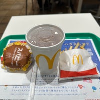 Photo taken at McDonald&#39;s by Aya Z. on 11/16/2023