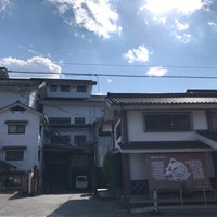 Photo taken at 関谷醸造 本社 (蓬莱泉) by tsukkasa on 8/25/2019