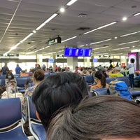 Photo taken at Gate 75 by 😘Töęÿ M. on 2/20/2020