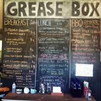 รูปภาพถ่ายที่ Grease Box โดย Grease Box เมื่อ 10/1/2013