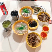 Photo taken at Authentic Mun Chee Kee KING of Pig&amp;#39;s Organ Soup by Cheryn C. on 1/16/2020